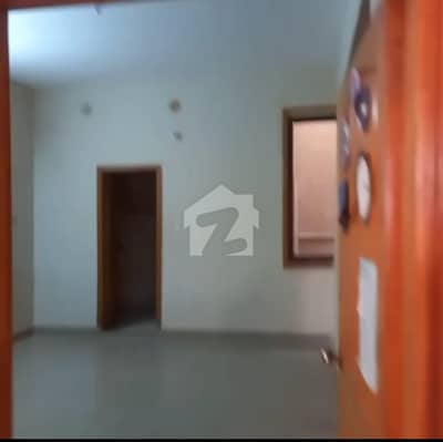 مسکان چورنگی کراچی میں 2 کمروں کا 4 مرلہ فلیٹ 1.25 کروڑ میں برائے فروخت۔
