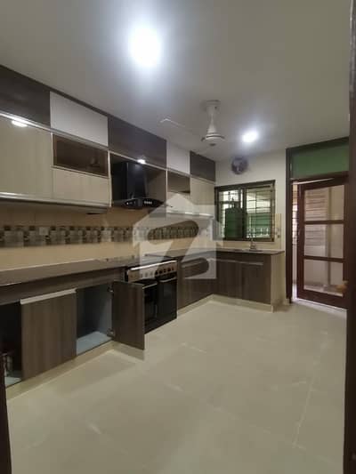 10 Marla 3 Bed Apartment Available For Rent 10 Marla 3 Bed Apartment Available For Rent