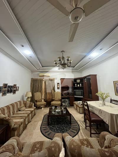 سوئی گیس سوسائٹی فیز 1 سوئی گیس ہاؤسنگ سوسائٹی,لاہور میں 6 کمروں کا 1 کنال مکان 6.75 کروڑ میں برائے فروخت۔ سوئی گیس سوسائٹی فیز 1 سوئی گیس ہاؤسنگ سوسائٹی,لاہور میں 6 کمروں کا 1 کنال مکان 6.75 کروڑ میں برائے فروخت۔