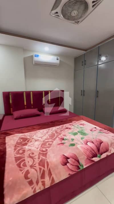 1 BED SPACIOUS AND LUXURY FURNISHED APARTMENT AVAILABLE FOR RENT BAHRIA TOWN LHR NEAR TALWAR CHOWK