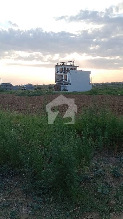I-16/4 Plot For Sale Size: 25*50