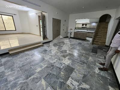 150FIT WIDE ROAD GROUND PLUS ONE USE HOUSE SECTOR Y