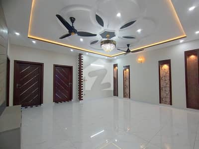 6 bed BRAND NEW DOUBLE STOREY HOUSE For Commercial Use( Office,IT Company, Clinic etc)