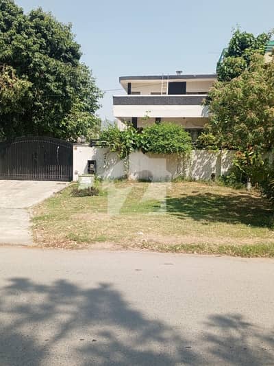 ایف ۔ 8/3 ایف ۔ 8,اسلام آباد میں 4 کمروں کا 1 کنال مکان 32.0 کروڑ میں برائے فروخت۔