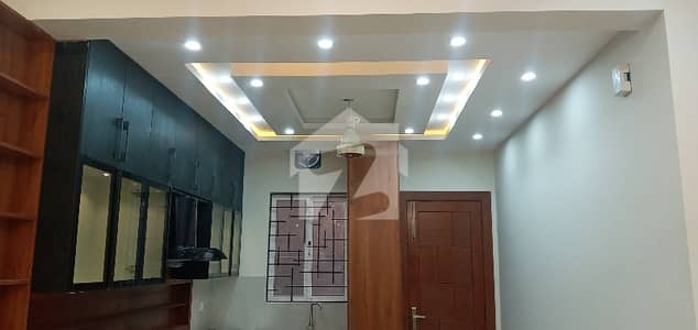 بحریہ ٹاؤن فیز 7 بحریہ ٹاؤن راولپنڈی,راولپنڈی میں 5 کمروں کا 10 مرلہ مکان 4.35 کروڑ میں برائے فروخت۔ بحریہ ٹاؤن فیز 7 بحریہ ٹاؤن راولپنڈی,راولپنڈی میں 5 کمروں کا 10 مرلہ مکان 4.35 کروڑ میں برائے فروخت۔