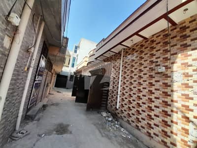 چکری روڈ راولپنڈی میں 2 کمروں کا 6 مرلہ مکان 1.6 کروڑ میں برائے فروخت۔