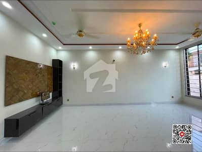 ڈی ایچ اے 11 رہبر لاہور میں 3 کمروں کا 6 مرلہ مکان 3.4 کروڑ میں برائے فروخت۔