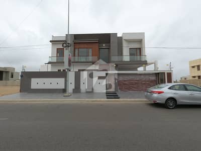 500Yard Banglow with Basement For Sale Phase 8 500Yard Banglow with Basement For Sale Phase 8