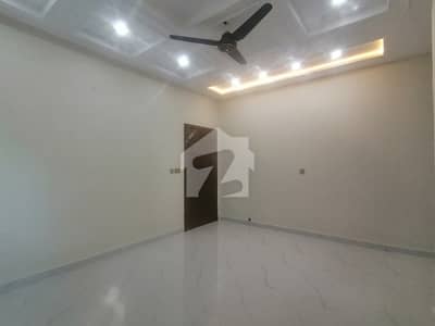 Prime Location House Of 7 Marla Is Available For Rent
