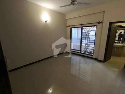 PARK FACING Flat Is Available For Sale In Askari 5 - Sector J