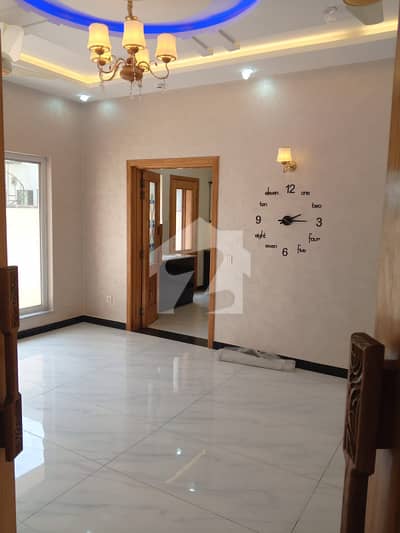 DHA PHASE 8 AIR-AVENUE 10 MARLA BRAND NEW HOUSE FOR SALE DHA PHASE 8 AIR-AVENUE 10 MARLA BRAND NEW HOUSE FOR SALE