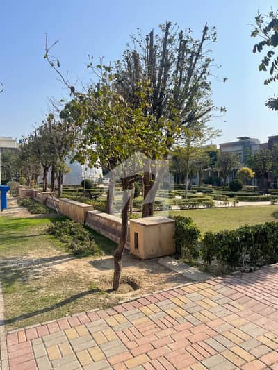 5 MARLA CORNER PLOT AVAILABLE FOR SALE 5 MARLA CORNER PLOT AVAILABLE FOR SALE