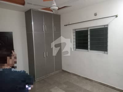 3 Marla Ground Portion For Rent (Near Decent school)