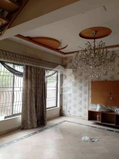 12 MARLA SINGLE STORY HOUSE AVAILABLE FOR RENT IN JOHAR TOWN G1 BLOCK