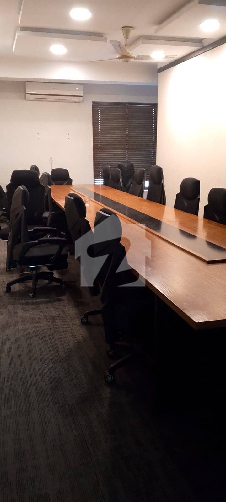 Main GT Road 2230 Square Feet Office Gor Sale Main GT Road 2230 Square Feet Office Gor Sale