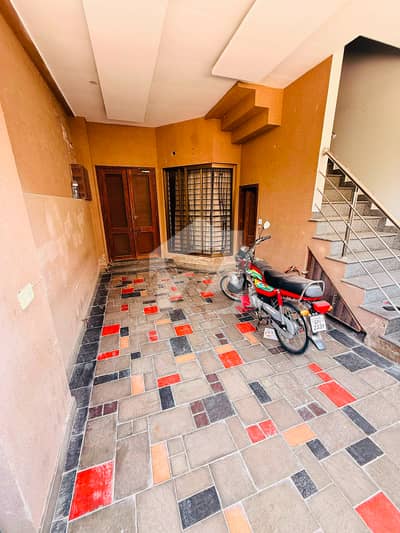 4 Marla 3 Bed Double Storey Full House For Rent In Ali Park With Gas