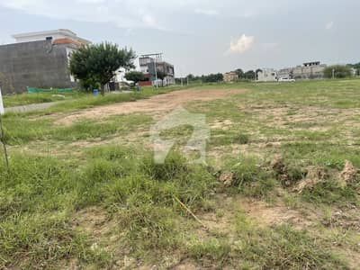 Plot In Gulberg Residencia Block R