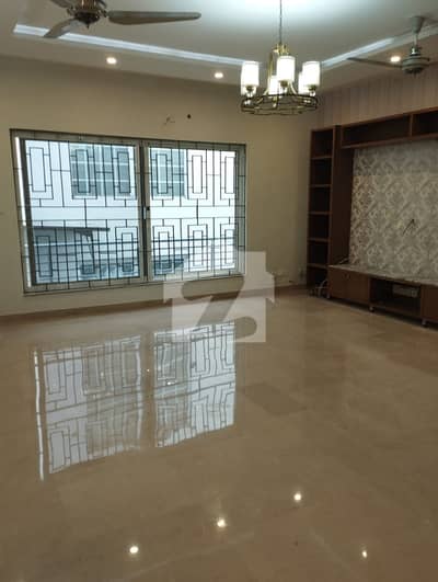 F-11/3 Main Margla Road Beautiful 3 Bedrooms Upper Portion For Rent