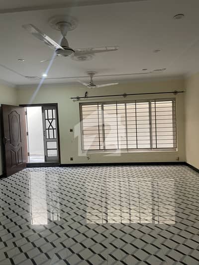 1 kanal of Basment in Dha phase 5