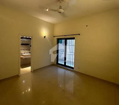 Renovated 10 Marla Beautiful Full House Available For Rent In Dha Lahore Prime Location.