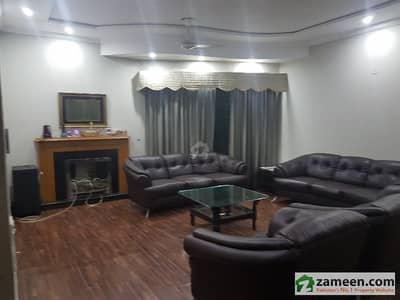 1 Kanal Beautiful Full Furnished House Available For Rent 1 Kanal Beautiful Full Furnished House Available For Rent