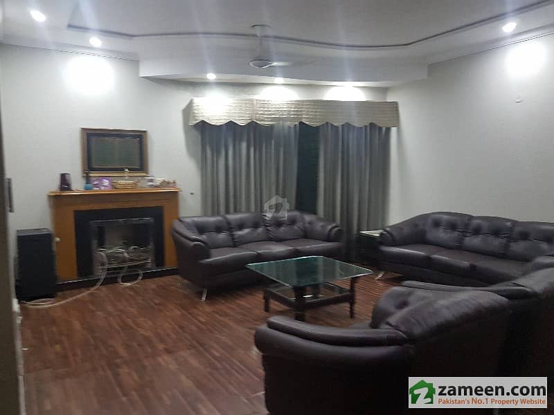 1 Kanal Beautiful Full Furnished House Available For Rent