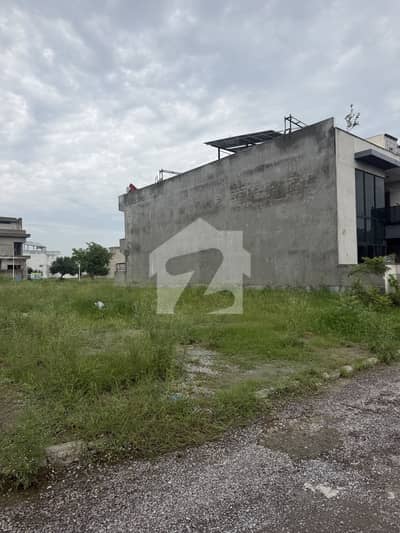 L Block 10 Marla Plot Available For Sale Front Back Open Solid Land