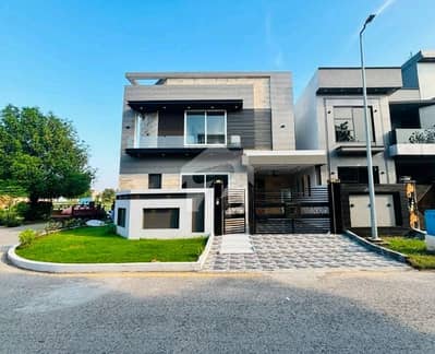 Prominently-Located Corner 7 Marla House Available In Citi Housing Society Prominently-Located Corner 7 Marla House Available In Citi Housing Society