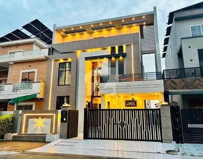 Prime Location House Of 10 Marla In Citi Housing Society Is Available