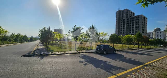 16900 SQFT | 75 Marla | 3.75 Kanal | 220 Feet Gulberg Expressway | High Rise