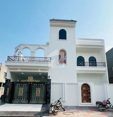 ایڈن ریزیڈینشیا ایڈن,لاہور میں 3 کمروں کا 7 مرلہ مکان 2.7 کروڑ میں برائے فروخت۔ ایڈن ریزیڈینشیا ایڈن,لاہور میں 3 کمروں کا 7 مرلہ مکان 2.7 کروڑ میں برائے فروخت۔