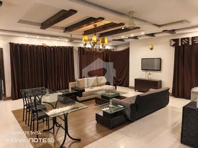 2 KANAL LUXURY HOUSE AVAILABLE FOR SALE IN PUNJAB SOCIETY PH2 COLLEGE ROAD LAHORE