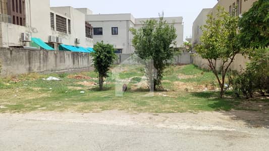 ڈی ایچ اے فیز 7 - بلاک وائے ڈی ایچ اے فیز 7,ڈی ایچ اے ڈیفینس,لاہور میں 1 کنال رہائشی پلاٹ 4.5 کروڑ میں برائے فروخت۔ ڈی ایچ اے فیز 7 - بلاک وائے ڈی ایچ اے فیز 7,ڈی ایچ اے ڈیفینس,لاہور میں 1 کنال رہائشی پلاٹ 4.5 کروڑ میں برائے فروخت۔