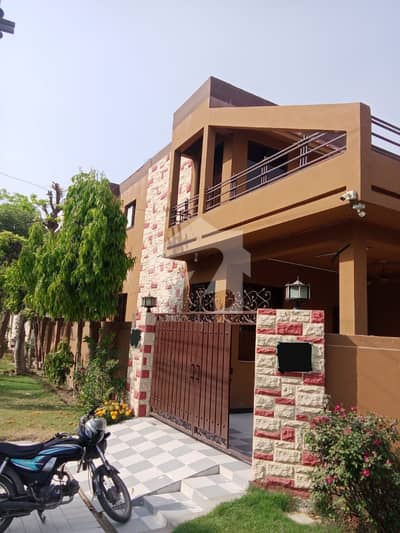 TASK EST OFFER : 10 Marla used House DHA Phase 1
