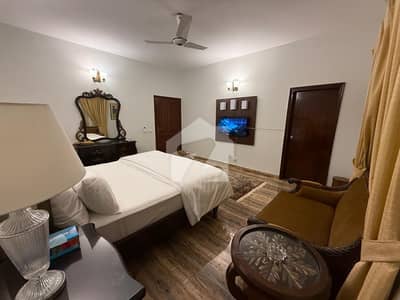 800 YARDS BUNGALOW | 400 + 400 YARDS FOR SALE