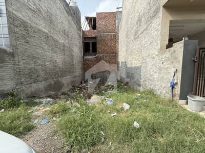 3.5 marla plot for sale located in hussnain block