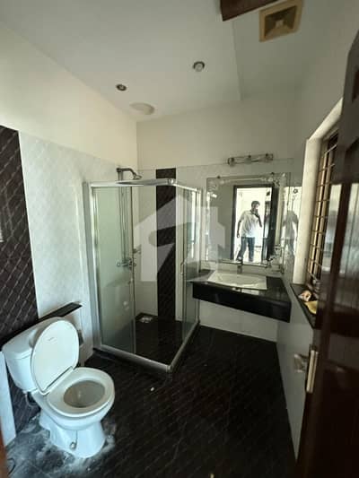 ideal location phase 3 5 Marla beautiful house near market