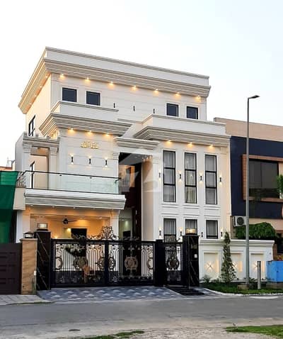 A Spacious Prime Location 10 Marla House In Citi Housing Society