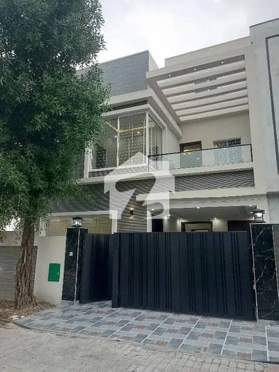 8MARLA BRAND NEW HOUSE AVAILABLE FOR SALE IN BAHRIA ORCHARD LAHORE NORTREN BLOCK LDA APPROVED AREA PHASE1 NEAR PARK MASJID SCHOOL ARENA MARKET COMMUNITY AREA