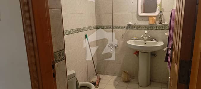 12 MARLA HOUSE AVAILABLE FOR RENT IN I-8/2