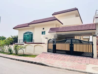 بحریہ ٹاؤن فیز 3 بحریہ ٹاؤن راولپنڈی,راولپنڈی میں 6 کمروں کا 1 کنال مکان 13.0 کروڑ میں برائے فروخت۔ بحریہ ٹاؤن فیز 3 بحریہ ٹاؤن راولپنڈی,راولپنڈی میں 6 کمروں کا 1 کنال مکان 13.0 کروڑ میں برائے فروخت۔