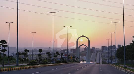 ڈی ایچ اے فیز 5 ۔ سیکٹر ایف1 ڈی ایچ اے ڈیفینس فیز 5,ڈی ایچ اے ڈیفینس,اسلام آباد میں 1 کنال رہائشی پلاٹ 2.6 کروڑ میں برائے فروخت۔