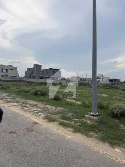 21 Marla plot for sale
