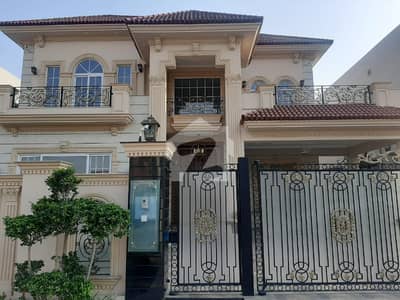 ڈی ایچ اے فیز 6 ڈی ایچ اے ڈیفینس,لاہور میں 5 کمروں کا 1 کنال مکان 4.0 لاکھ میں کرایہ پر دستیاب ہے۔ ڈی ایچ اے فیز 6 ڈی ایچ اے ڈیفینس,لاہور میں 5 کمروں کا 1 کنال مکان 4.0 لاکھ میں کرایہ پر دستیاب ہے۔