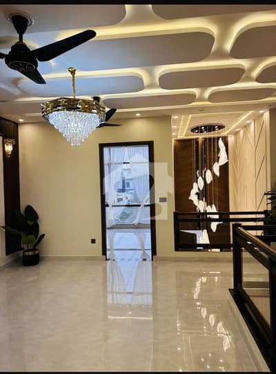 10 Marla Brand New Upper Portion For Rent