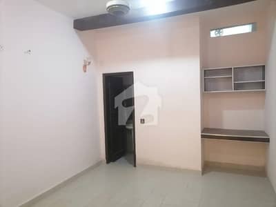 Good 5 Marla Upper Portion For Rent In OLC - Block A