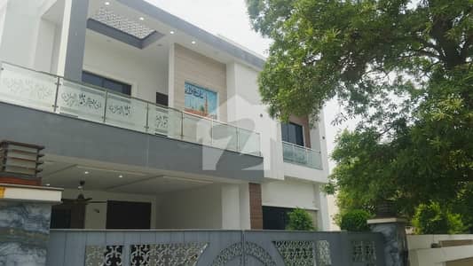 واپڈا سٹی ۔ بلاک ایف واپڈا سٹی,فیصل آباد میں 1 کنال Studio مکان 9.0 کروڑ میں برائے فروخت۔