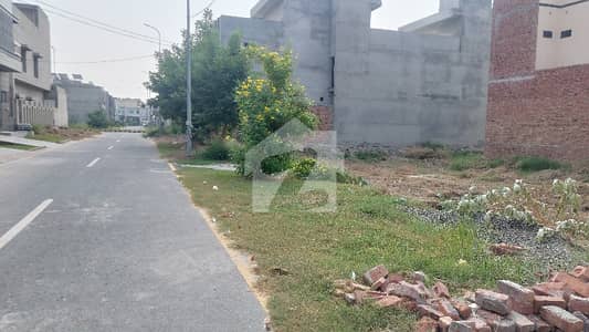 Model City 1 G Block 5 Marla Plot Good Location