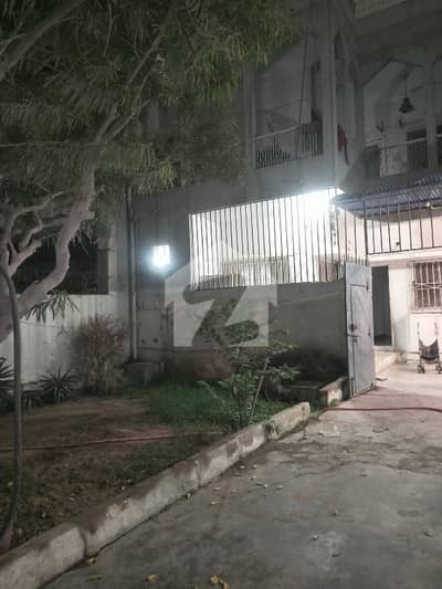 Commercial Ground + 1 House Available For Rent At Gulshan E Iqbal 13-A