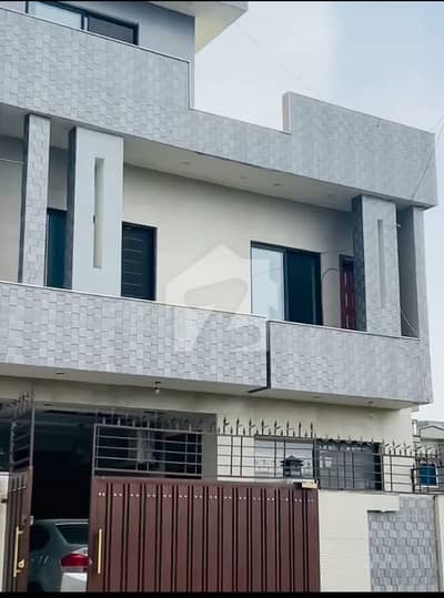 G,8/1- 8 MARLA UPPER PORTION FOR RENT 2 BED ATTACHED BATH DD OLD LIVE ABLE HOUSE SMALL FAMILY MAYER TO PARK MASQUE MARKET